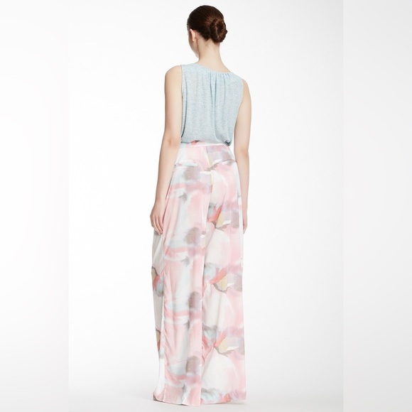 Alice + Olivia long wide-leg watercolor floral pants - Picture 2 of 9